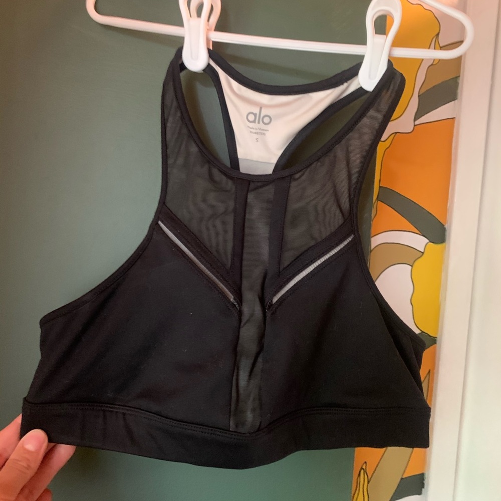 ALO Yoga Women's Black Sports Bra with Mesh Paneling